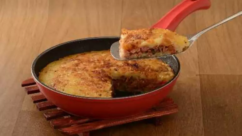 Fritada de linguiça com batata