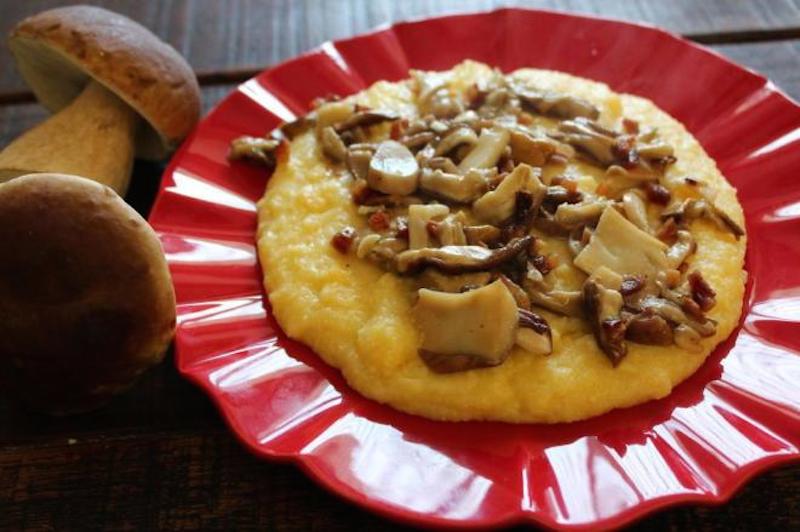 Polenta com Ragu de Cogumelos