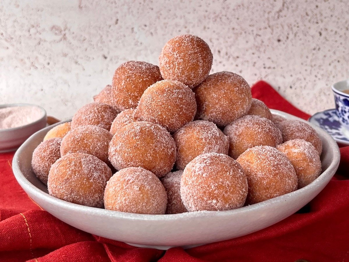 Delicioso bolinho de chuva