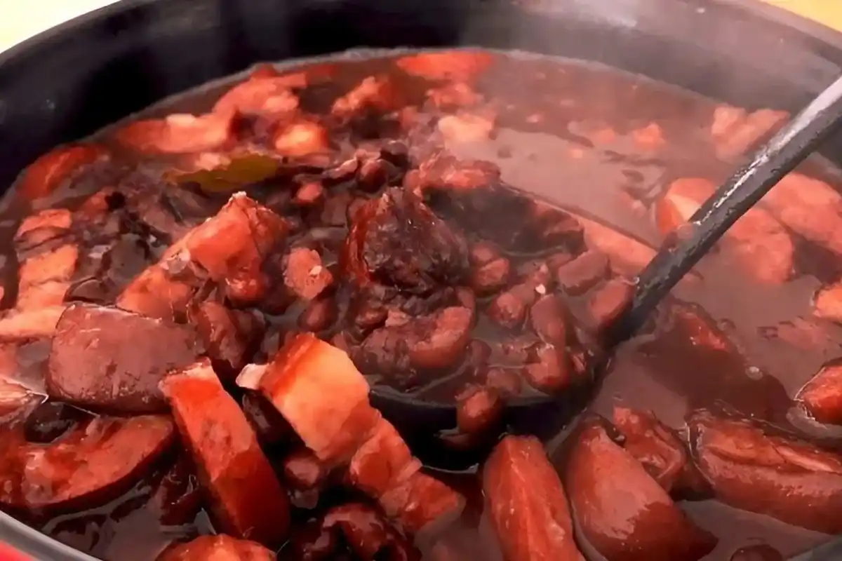 Feijoada à Beirão
