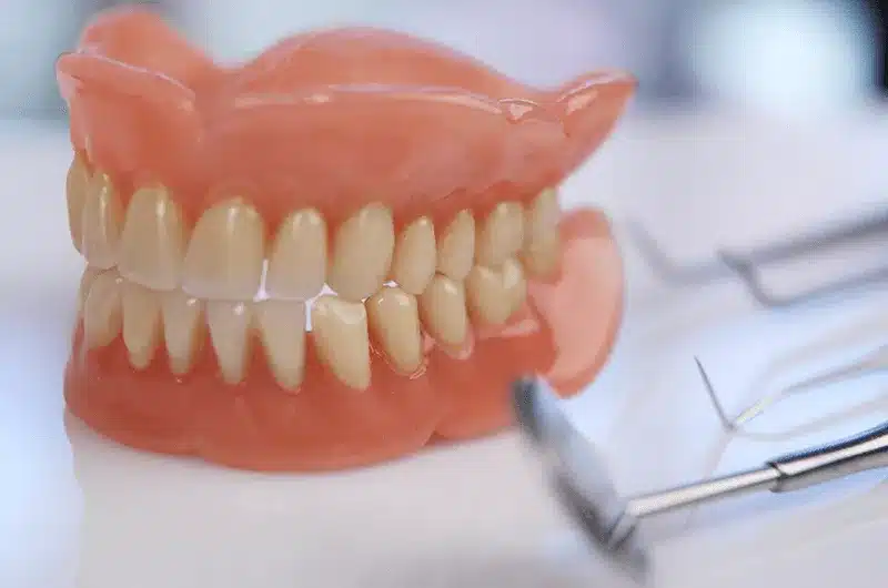 prótese dentária