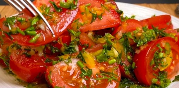 Salada mágica de tomate